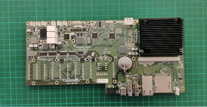 DC to DC power management takes place on the board unlike previous iteretaions. The positions of the relays may hinder transistor cooling 
